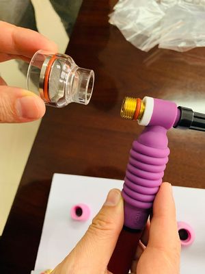Kundenspezifische Unterstützung OEM Luftgekühlte TIG Schweißlampe mit Ventil 25ft Kabel Dinse 35-70 Stecker