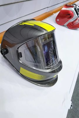 Automatischer Dunkelheitsschweißhelm mit Schweißfackel und leichter Hemisphärischer 4C-Linse