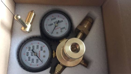 Hochdruck-CGA580 Einlass- und 1/4' Flare-M-Auslassanschluss Gas-Stickstoff-Regulator für NO2