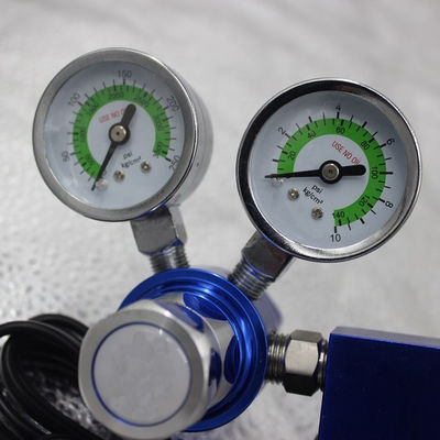 Grüne Gasreduktor Doppelstufen-CO2-Regulator Solenoidventil für Aquarien-Fischbecken