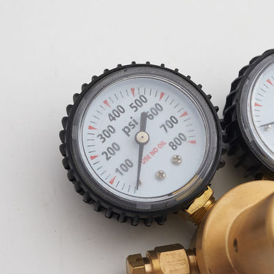 Kundenspezifischer Support ODM Messing Gasreduktor mit 800 PSI Lieferdruck und doppelten Messgeräten
