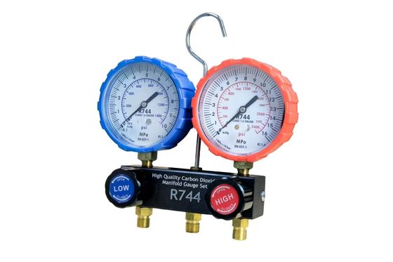 Ein hoher und ein niedriger Anschluss alle Kupfer R744 schnelles Paar für die Kältemittelladung
